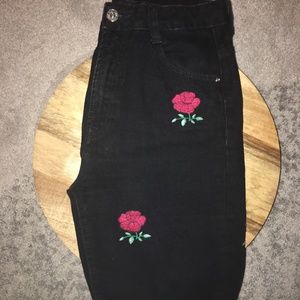 Zara Black Denim Rose-Embroidered Jeans